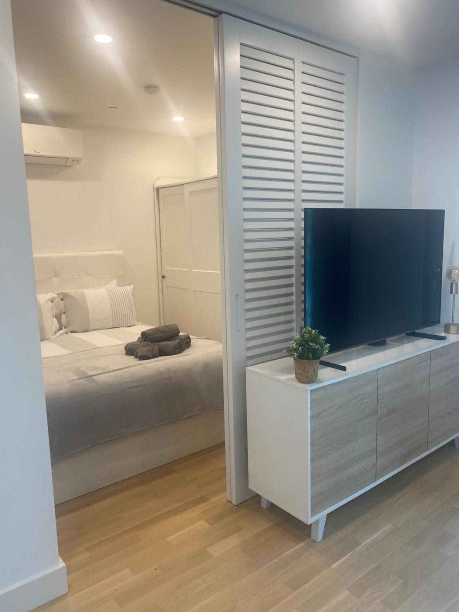 Cp Top Floor Luxury Studio With Spa And Pool Gibraltar Luaran gambar