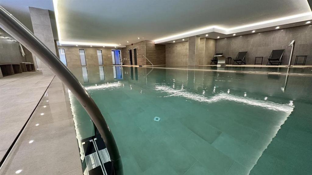Cp Top Floor Luxury Studio With Spa And Pool Gibraltar Luaran gambar