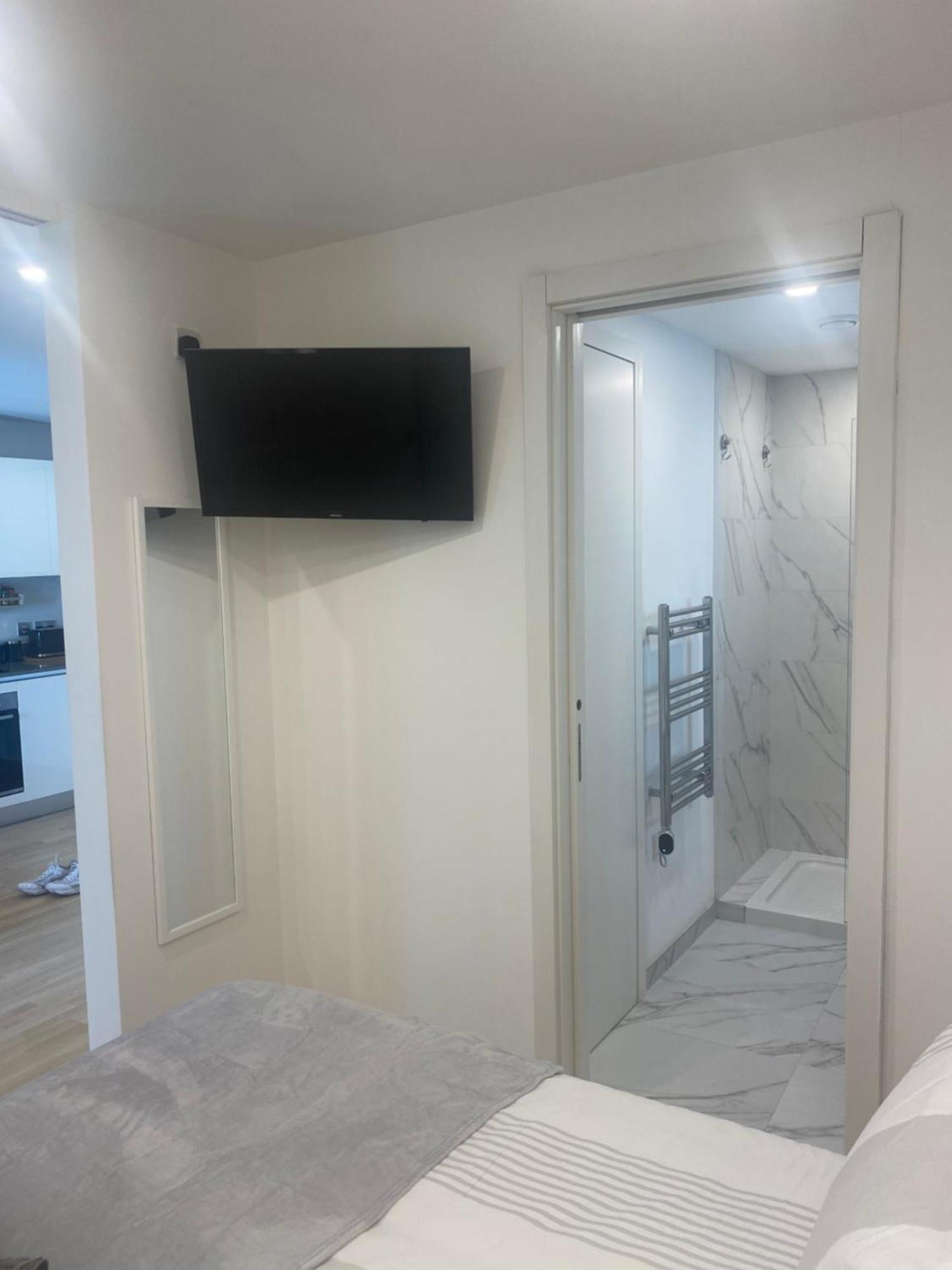 Cp Top Floor Luxury Studio With Spa And Pool Gibraltar Luaran gambar