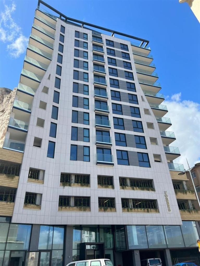 Cp Top Floor Luxury Studio With Spa And Pool Gibraltar Luaran gambar