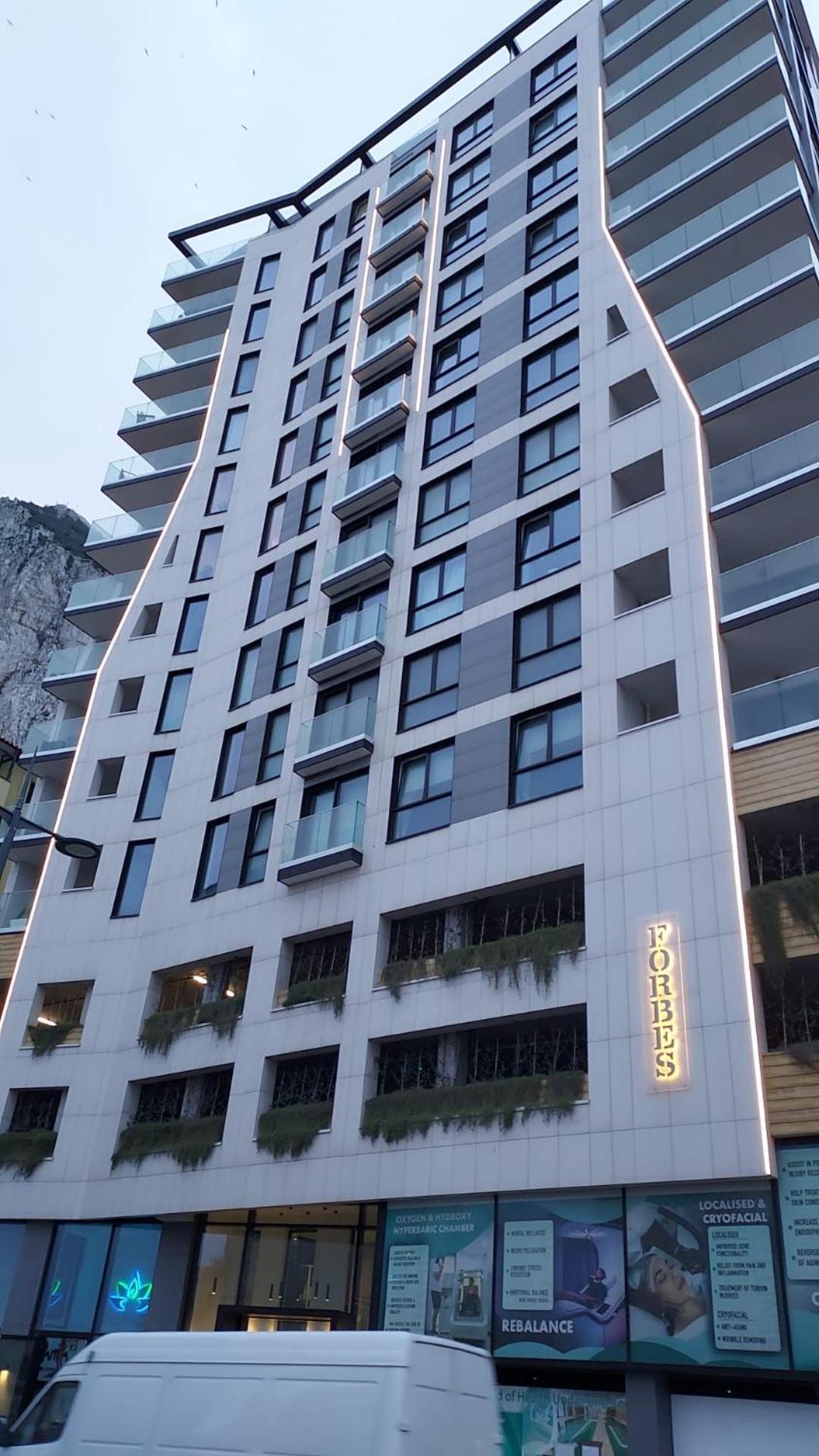 Cp Top Floor Luxury Studio With Spa And Pool Gibraltar Luaran gambar