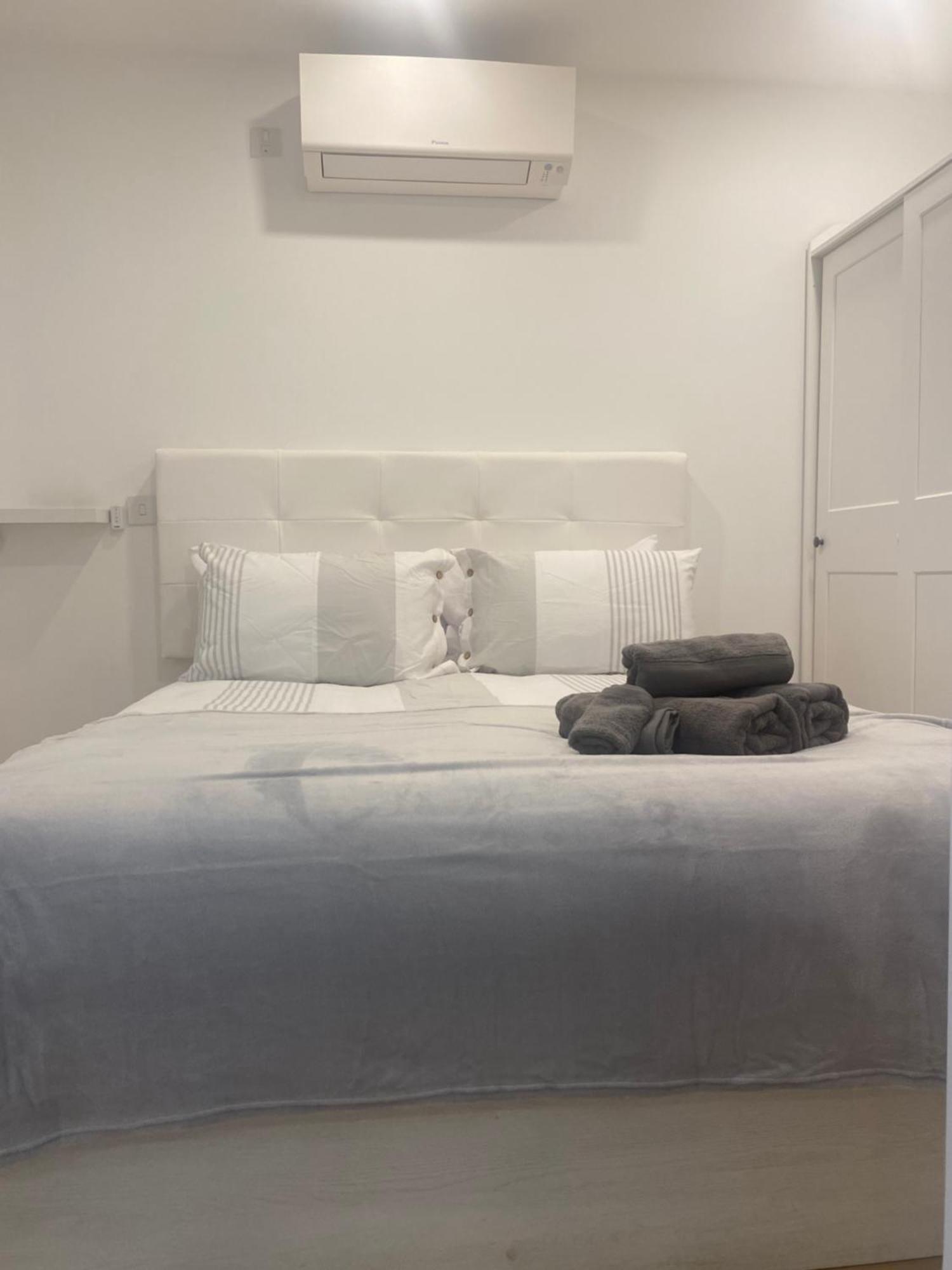 Cp Top Floor Luxury Studio With Spa And Pool Gibraltar Luaran gambar